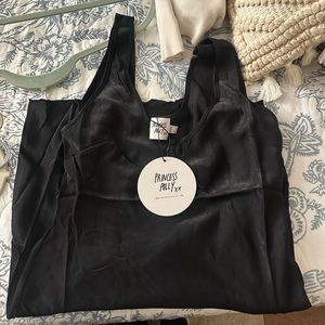 Credence black satin dress 4, brand new with tags. Didn’t fit and can’t return